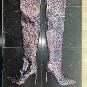 🖤Sugar Thrills Fiercely Unfazed Thigh High Boots